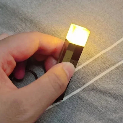 マインクラフトたいまつLEDライトキーホルダー